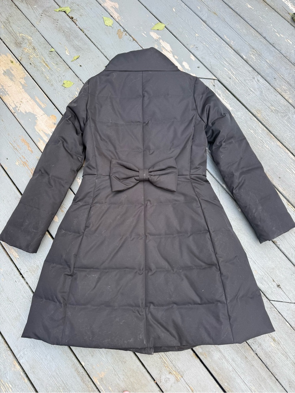 kate spade Black Quilted Puffer Coat with Back Bow and beaded buttons Medium 10